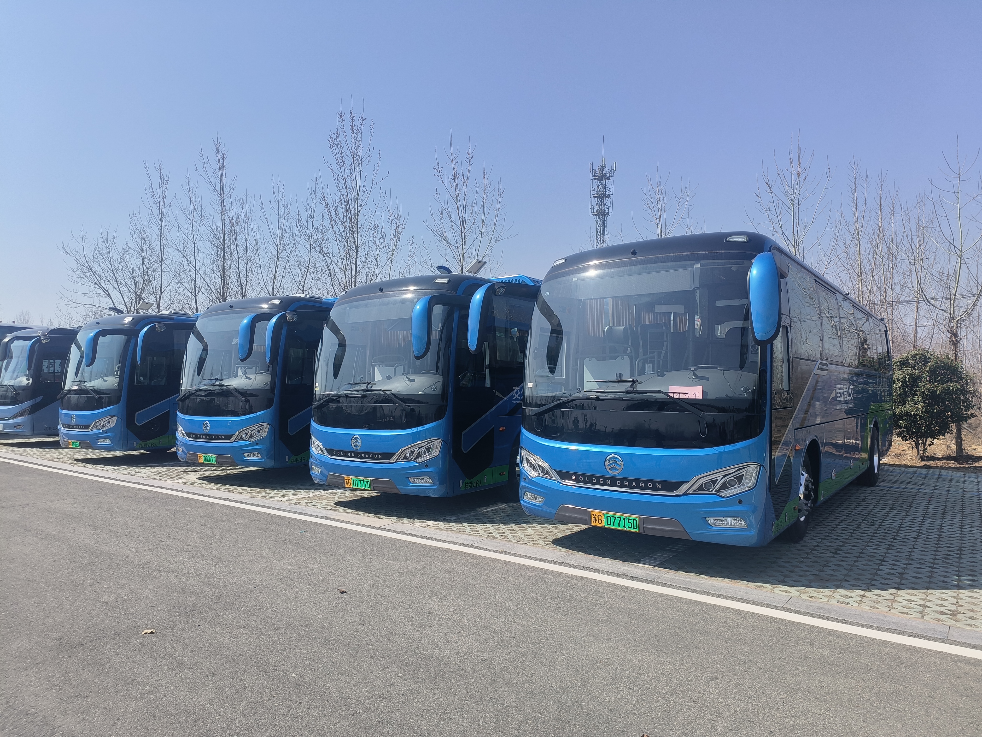 坐定制公交，享浪漫春色！ 佳連公交助力中小學春游踏青之旅