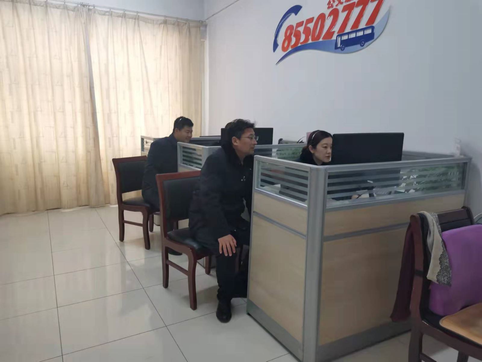公交集團(tuán)“傾聽民意、為民解難”暨“我當(dāng)一天話務(wù)員”活動(dòng)圓滿結(jié)束