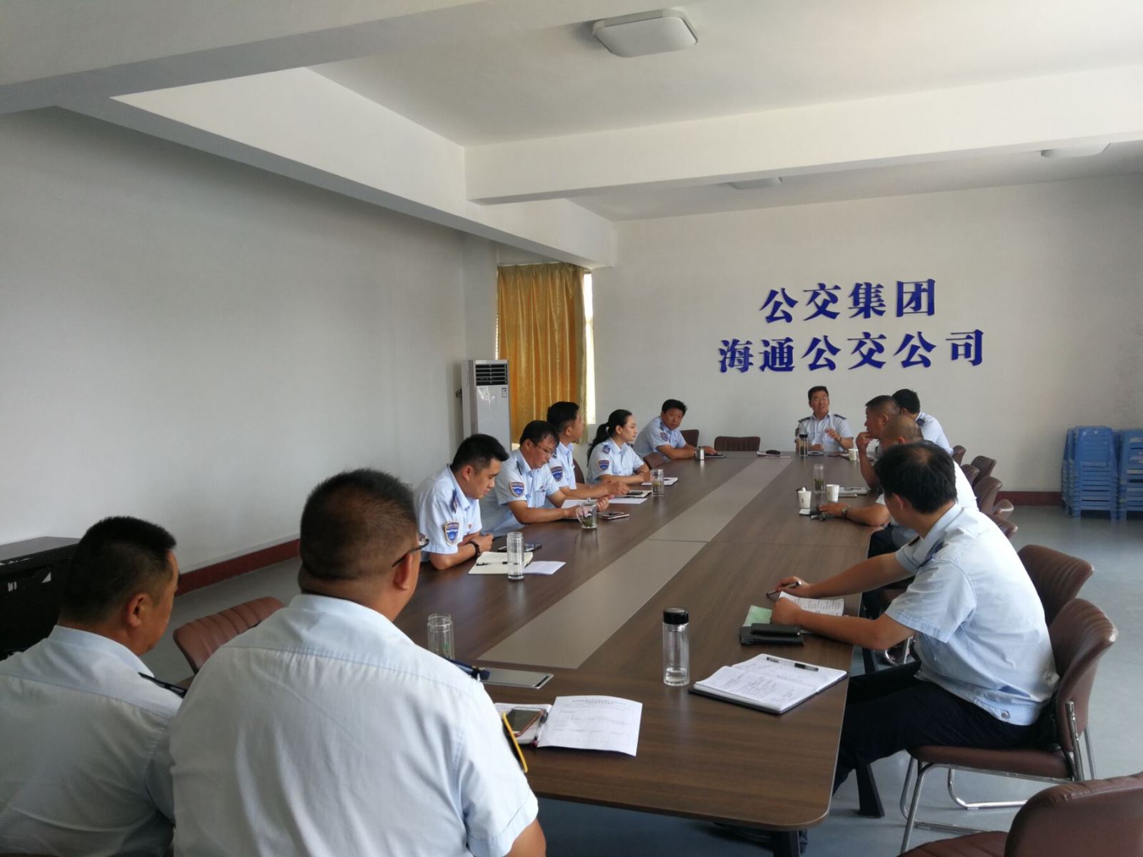 公交集團(tuán)海通公交公司召開(kāi)“夏季三送”專(zhuān)題會(huì)議