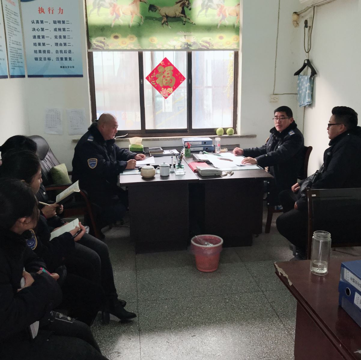 公交集團(tuán)海通公交公司召開“創(chuàng)文”專項(xiàng)會議