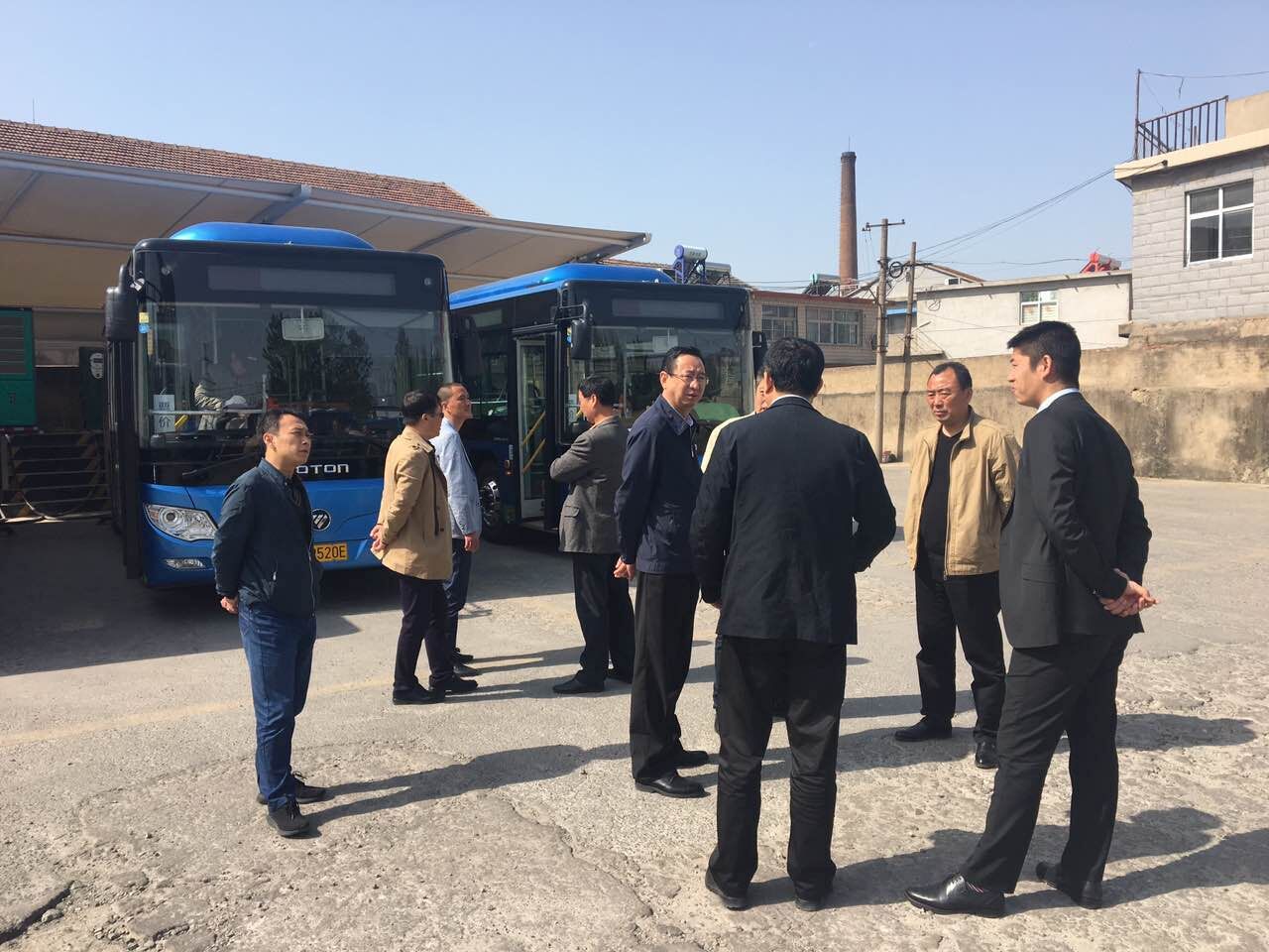 公交集團(tuán)領(lǐng)導(dǎo)關(guān)注西城充電站停電期間車(chē)輛分流情況