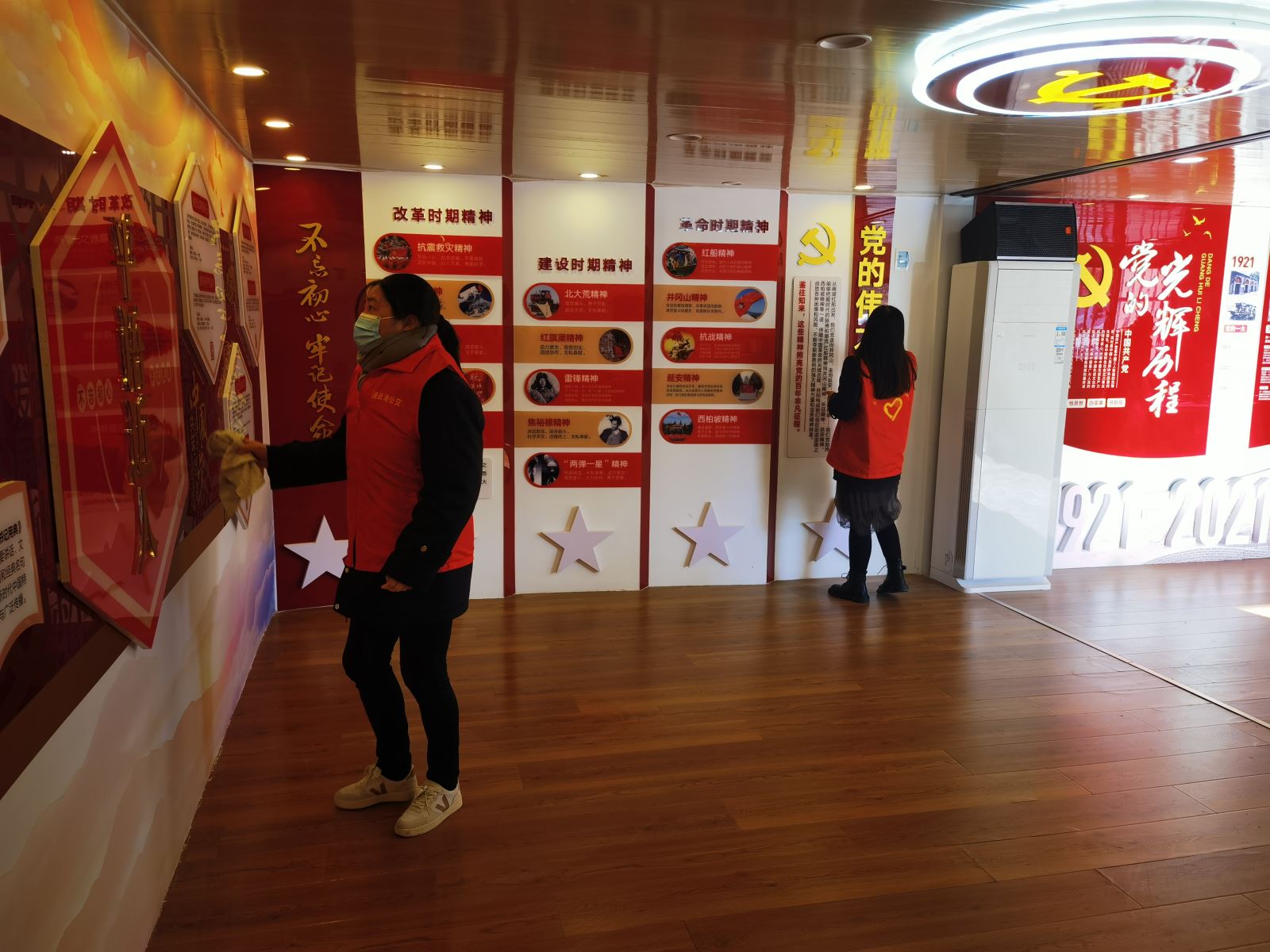 公交集團(tuán)公交事業(yè)一部黨支部踐行 “兩在兩同”，“合力”促“合心”