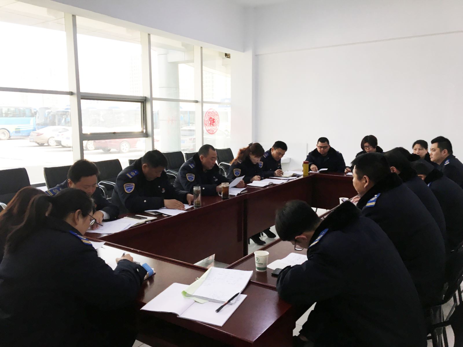 公交集團經(jīng)營發(fā)展事業(yè)部扎實做好“清明節(jié)”期間黨風(fēng)廉政建設(shè)工作