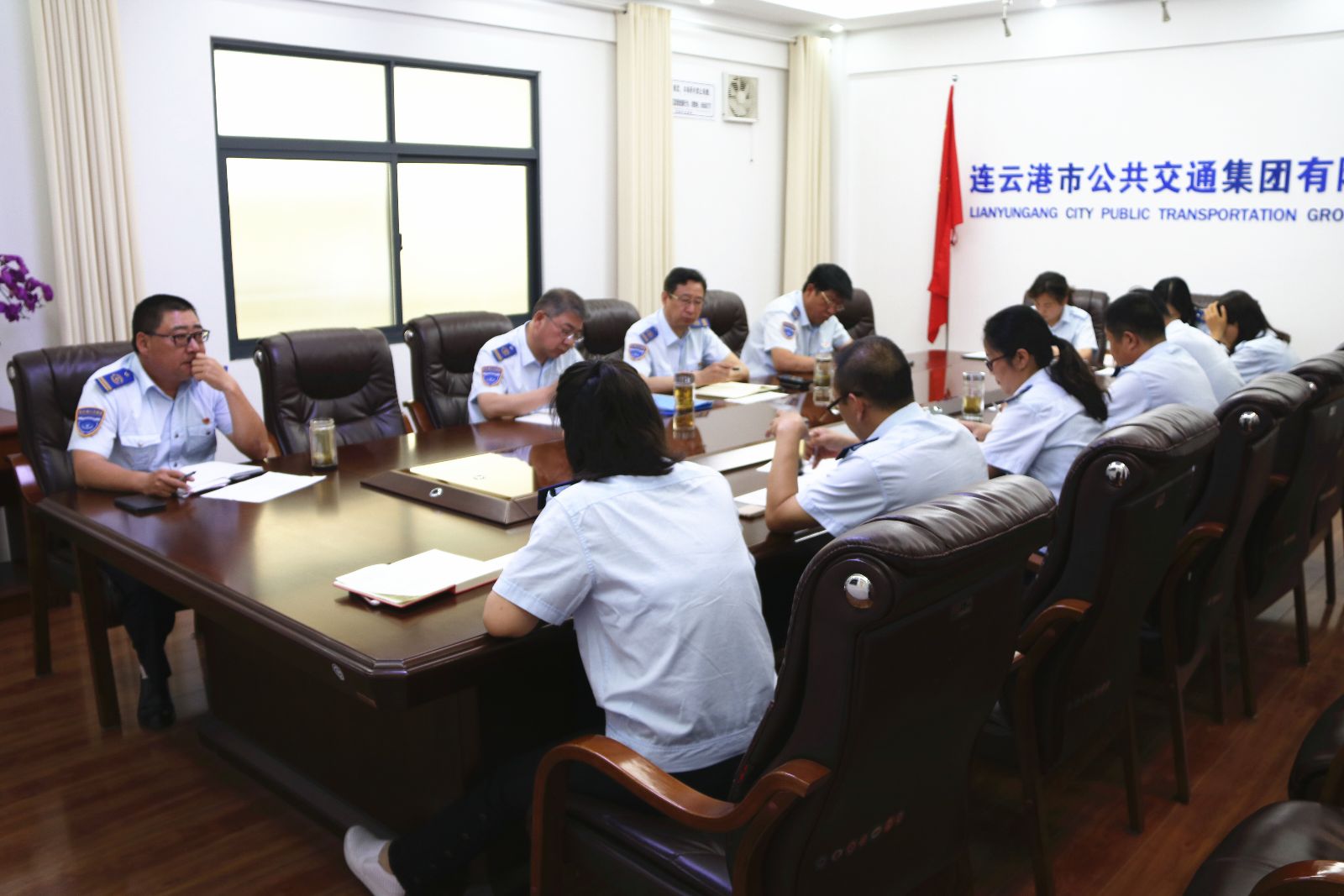 抓關(guān)鍵、推進程，公交集團召開機關(guān)部室辦公會