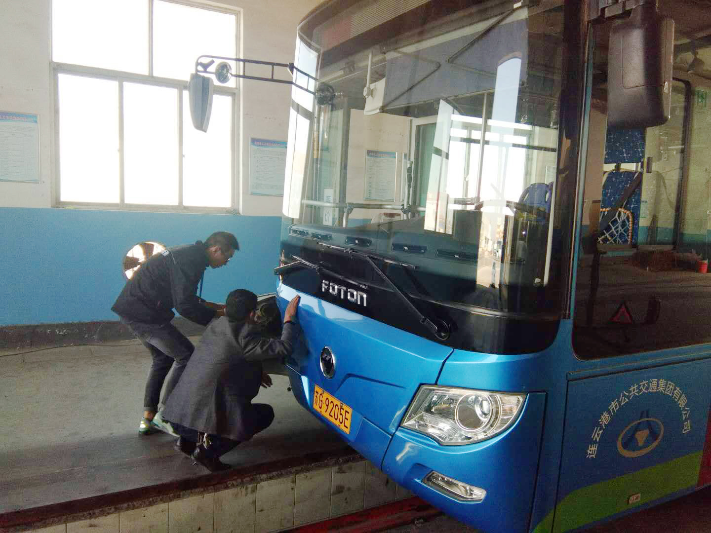 公交集團(tuán)展開四季度車輛技術(shù)等級(jí)評(píng)定、二級(jí)維護(hù)審驗(yàn)工作